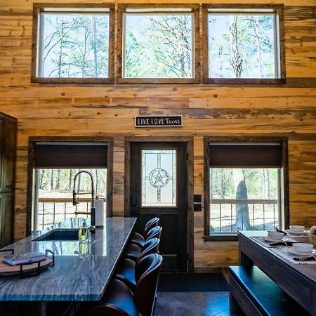 The Big Tex Luxury Cabin Is Epic Broken Bow Eksteriør billede