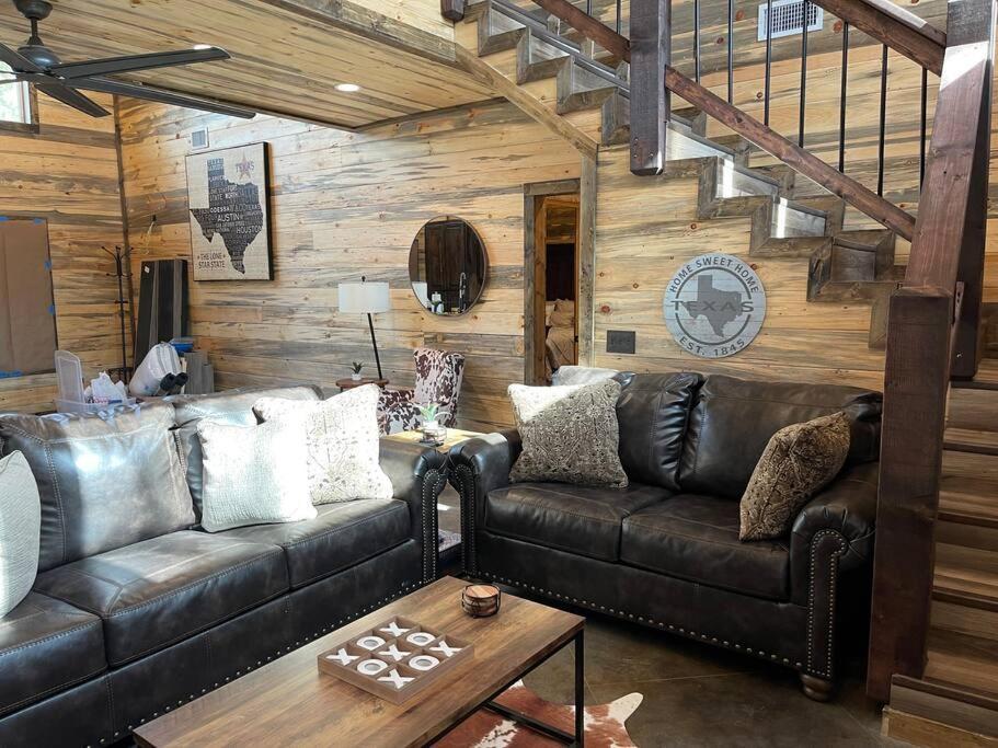 The Big Tex Luxury Cabin Is Epic Broken Bow Eksteriør billede