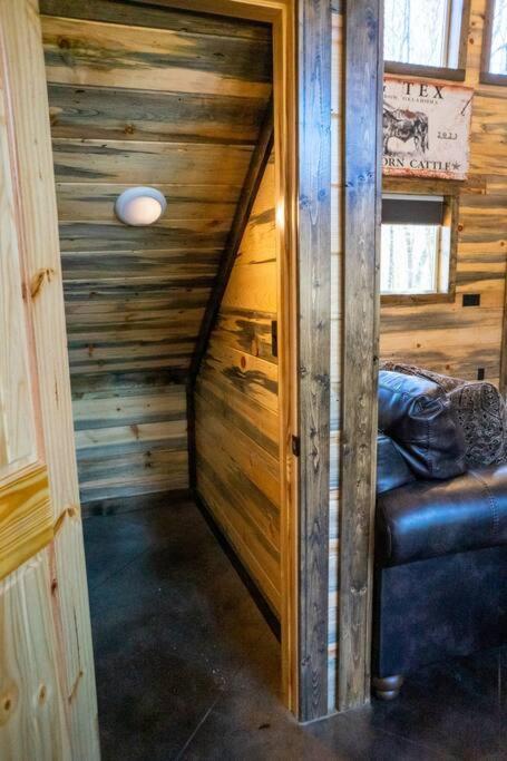 The Big Tex Luxury Cabin Is Epic Broken Bow Eksteriør billede