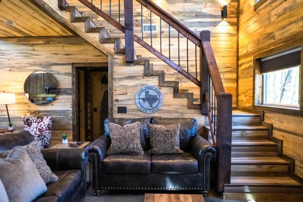 The Big Tex Luxury Cabin Is Epic Broken Bow Eksteriør billede