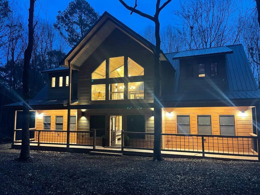 The Big Tex Luxury Cabin Is Epic Broken Bow Eksteriør billede