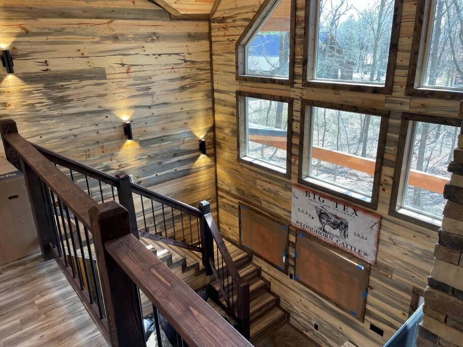 The Big Tex Luxury Cabin Is Epic Broken Bow Eksteriør billede